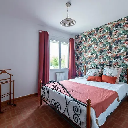 Holiday home L'oustau Di Paire - Charmante Maison Pour 6 Voyageurs